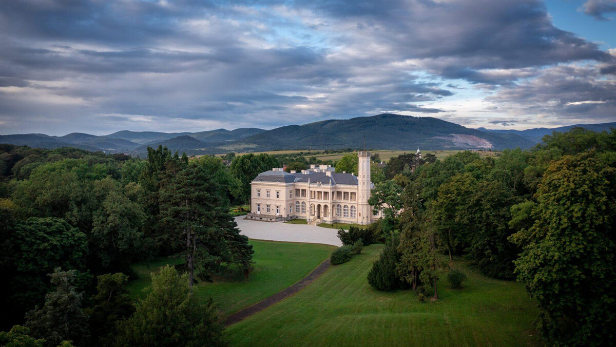 Füzérradványi Károlyi-kastély