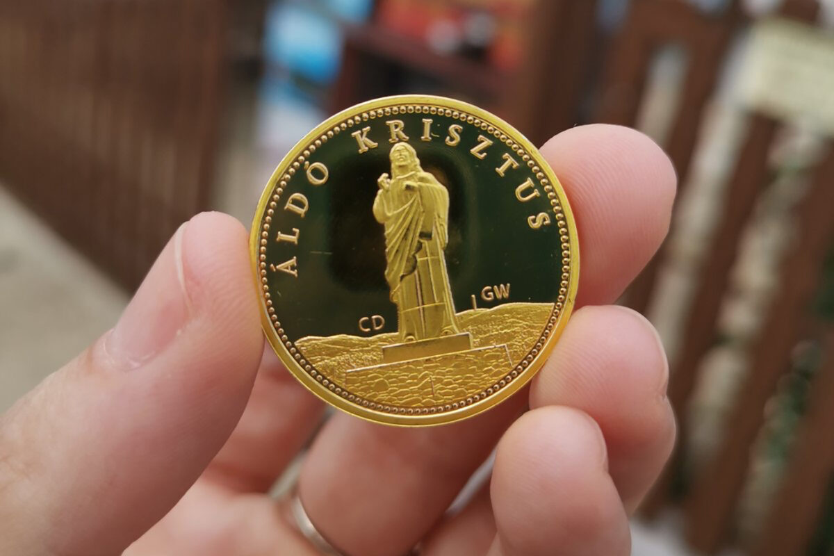 Áldó Krisztus Szobor