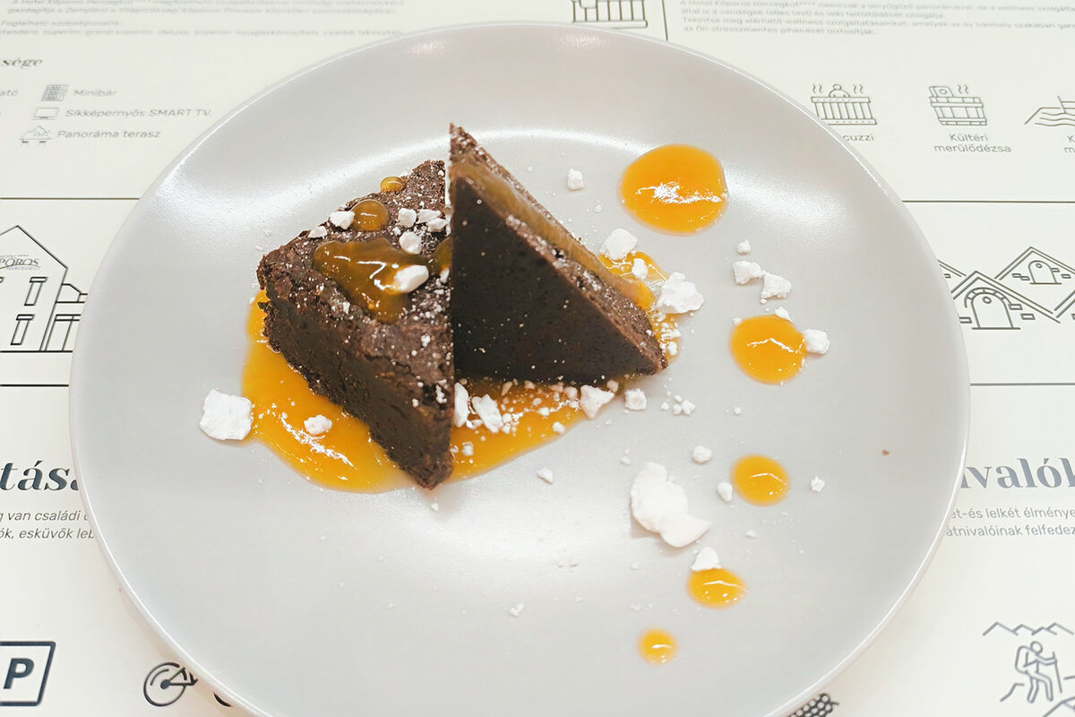 Kőporos Restaurant Hercegkút 03