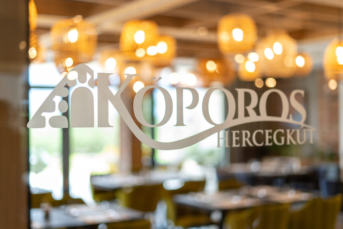 Kőporos Restaurant Hercegkút 20
