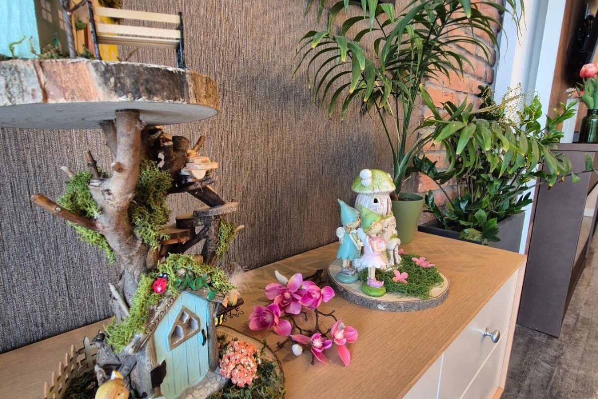 Tavaszi dekoráció az étteremben